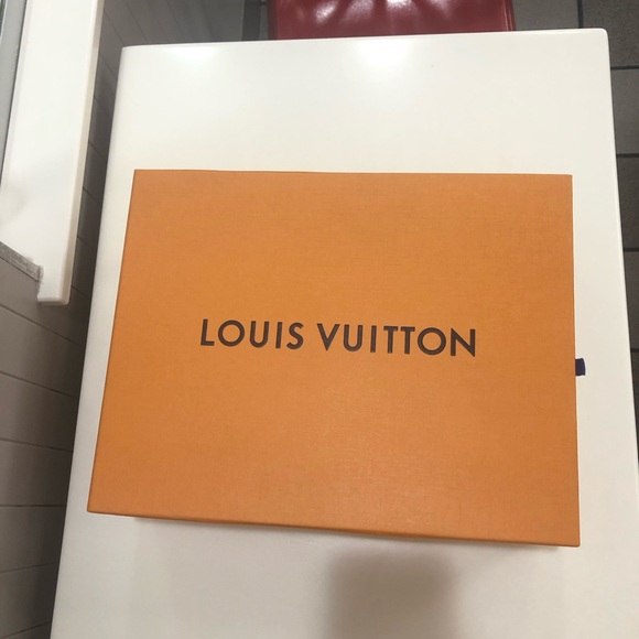 Genuine Brand New Louis Vuitton Box+2 Cloth Bags - Picture 4 of 6